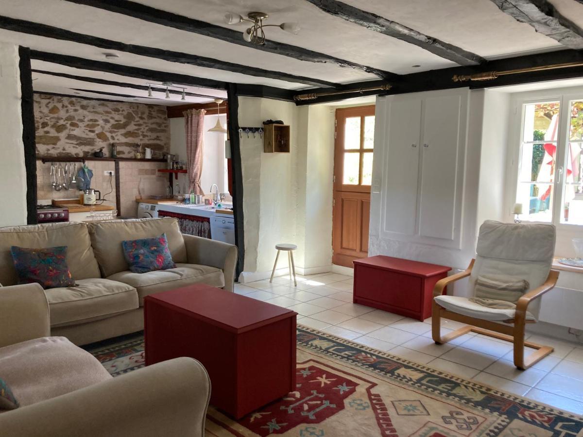 La Maison Charmante D'Elisabeth Saint-Ybard ภายนอก รูปภาพ